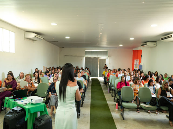 Milagres debate políticas públicas para crianças e adolescentes em conferência  [...]